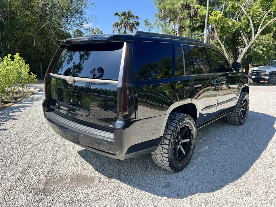 2015 Cadillac Escalade 4th Gen - Image 7 of 31