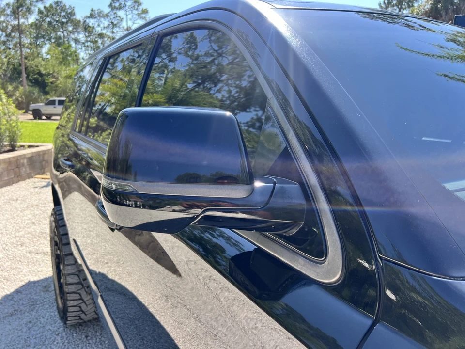 2015 Cadillac Escalade 4th Gen - Image 25 of 31
