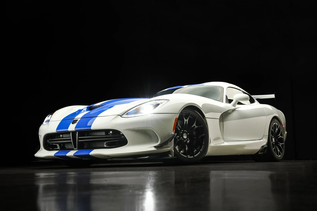 2015 Dodge Viper 5th Gen - Image 3 of 31