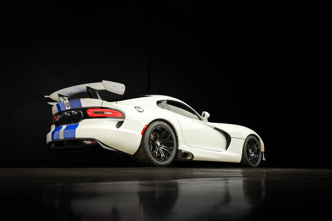 2015 Dodge Viper 5th Gen - Image 17 of 31