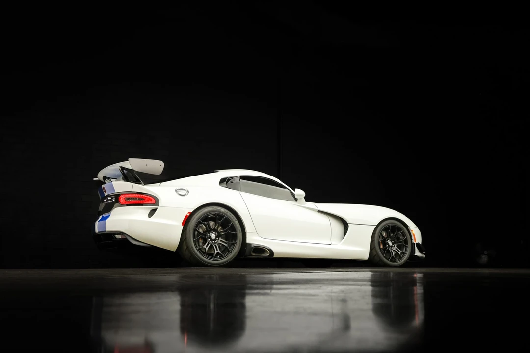 2015 Dodge Viper 5th Gen - Image 16 of 31