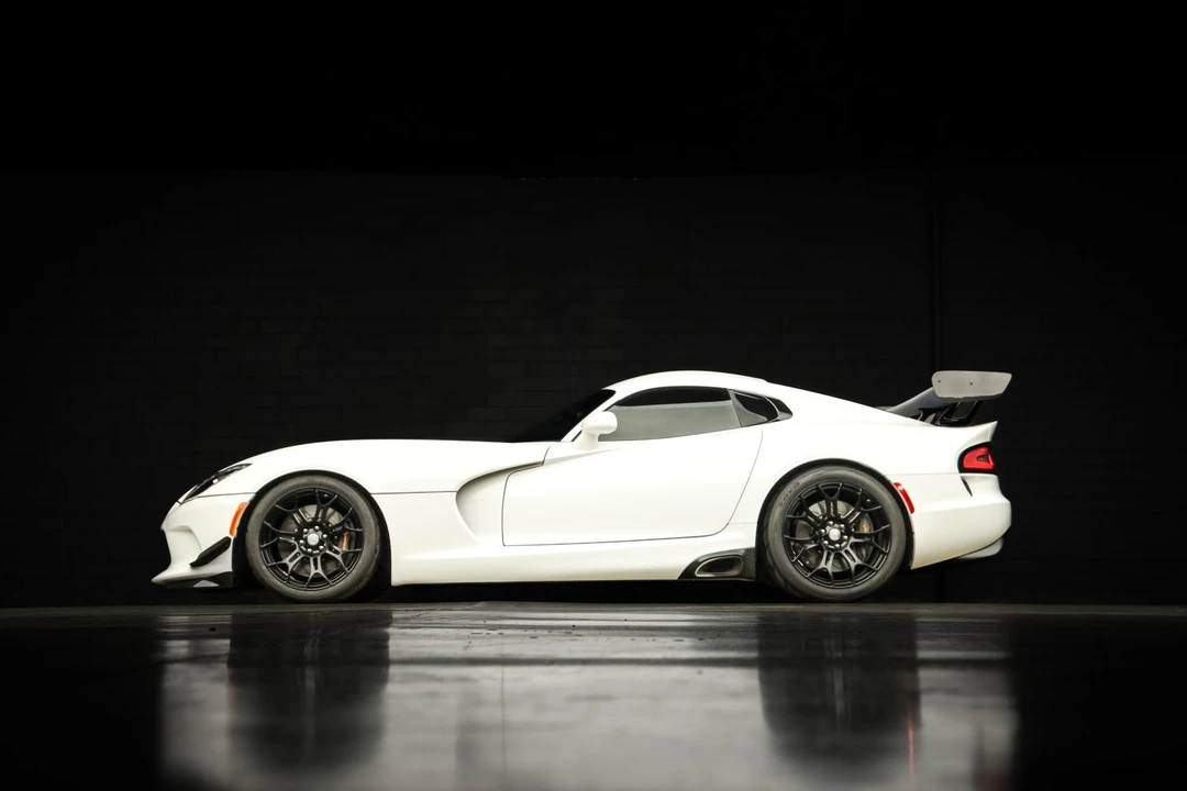 2015 Dodge Viper 5th Gen - Image 26 of 31