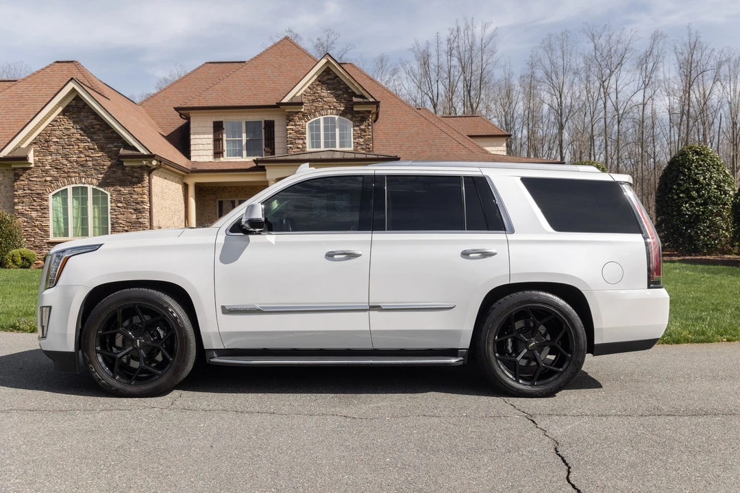 2016 Cadillac Escalade 4th Gen - Image 13 of 31