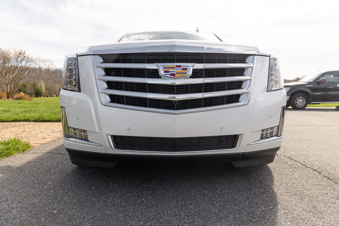 2016 Cadillac Escalade 4th Gen - Image 5 of 31