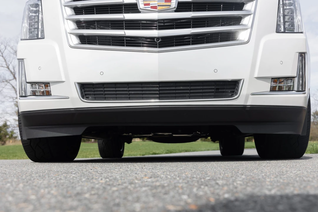 2016 Cadillac Escalade 4th Gen - Image 17 of 31
