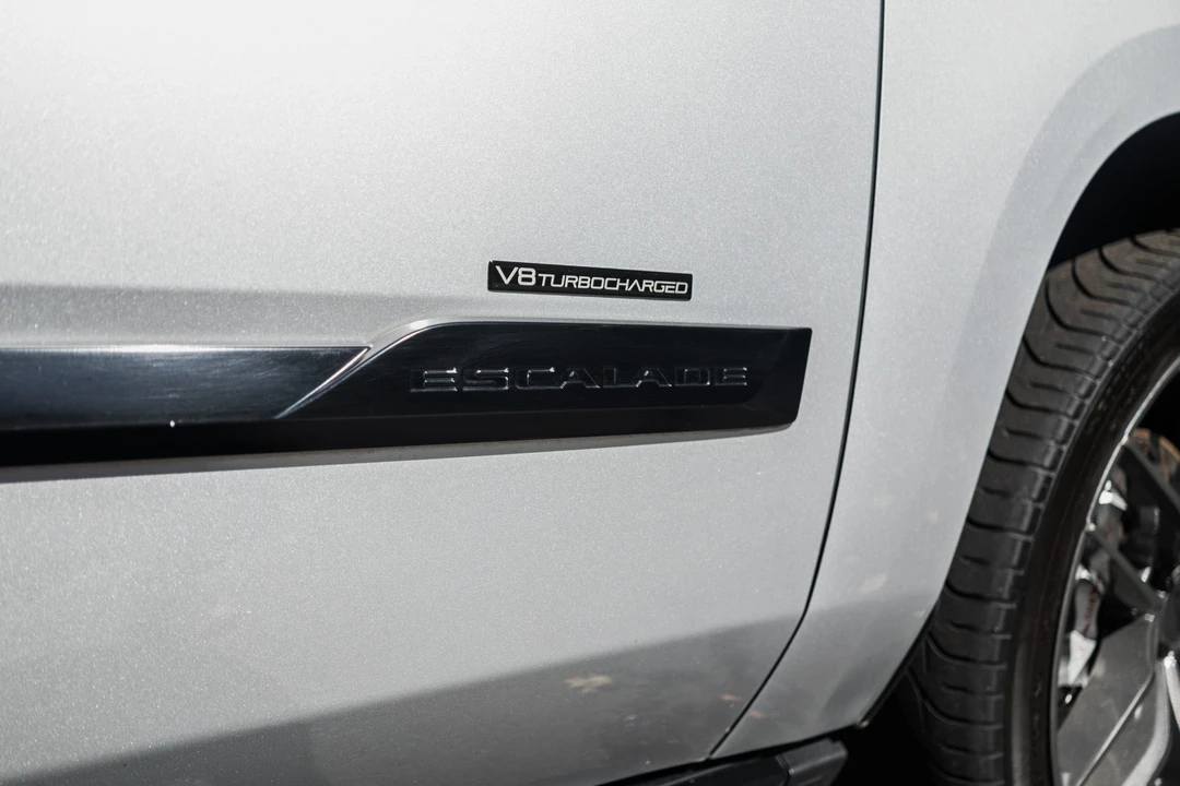 2016 Cadillac Escalade 4th Gen - Image 30 of 31