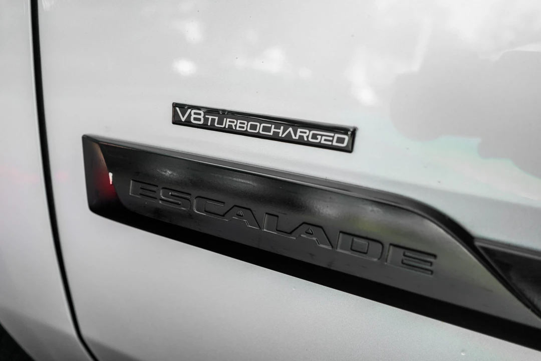 2016 Cadillac Escalade 4th Gen - Image 31 of 31