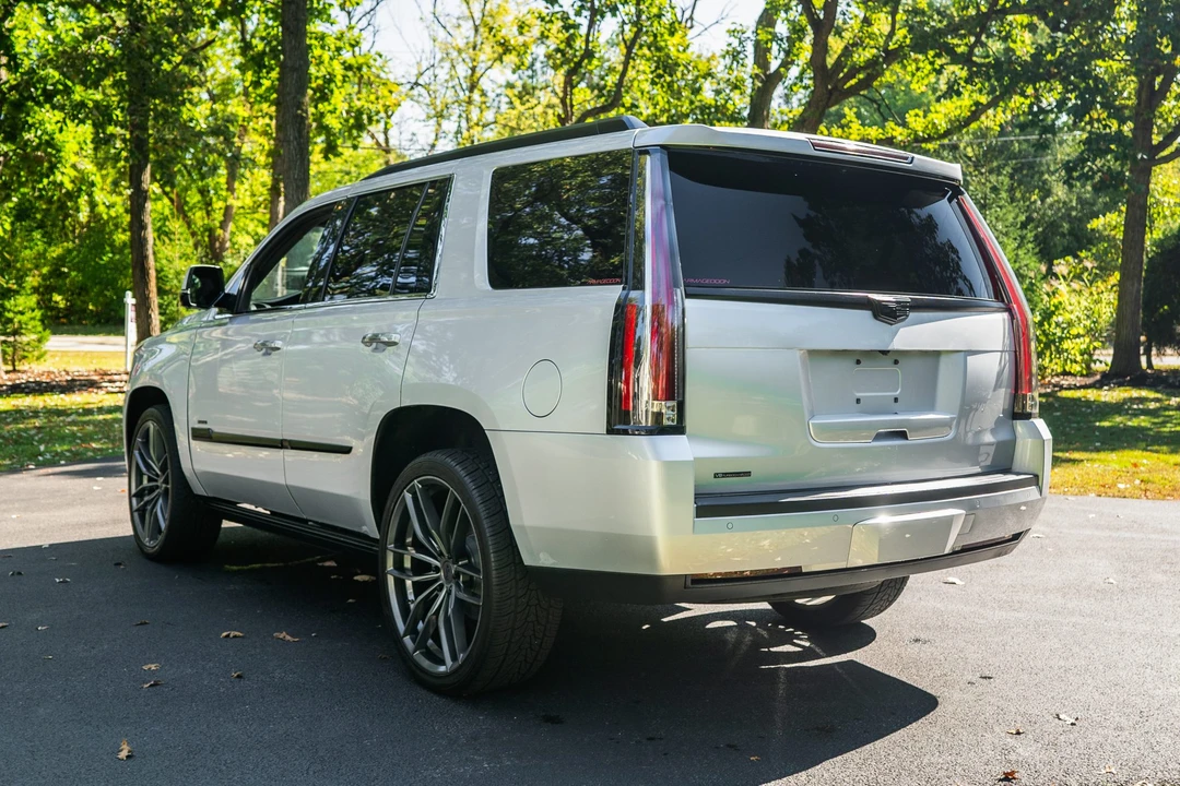 2016 Cadillac Escalade 4th Gen - Image 4 of 31