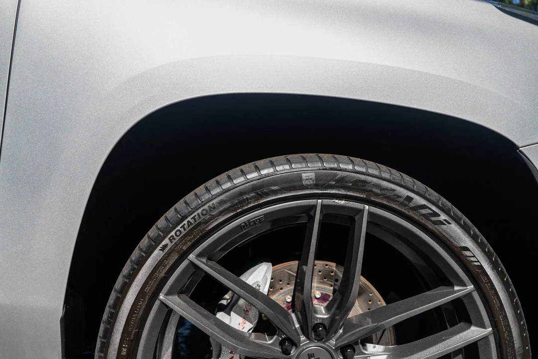 2016 Cadillac Escalade 4th Gen - Image 28 of 31