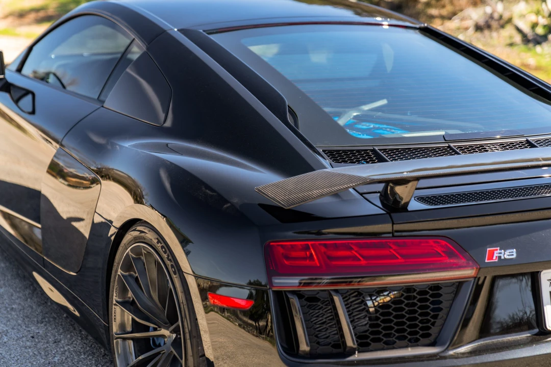 2017 Audi 4S R8 - Image 25 of 31