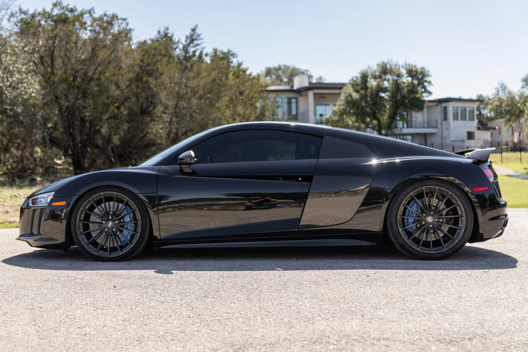 2017 Audi 4S R8 - Image 7 of 31