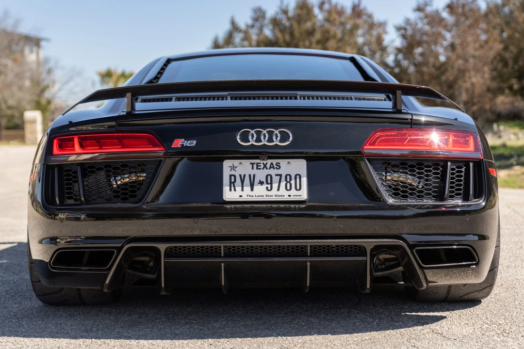 2017 Audi 4S R8 - Image 5 of 31