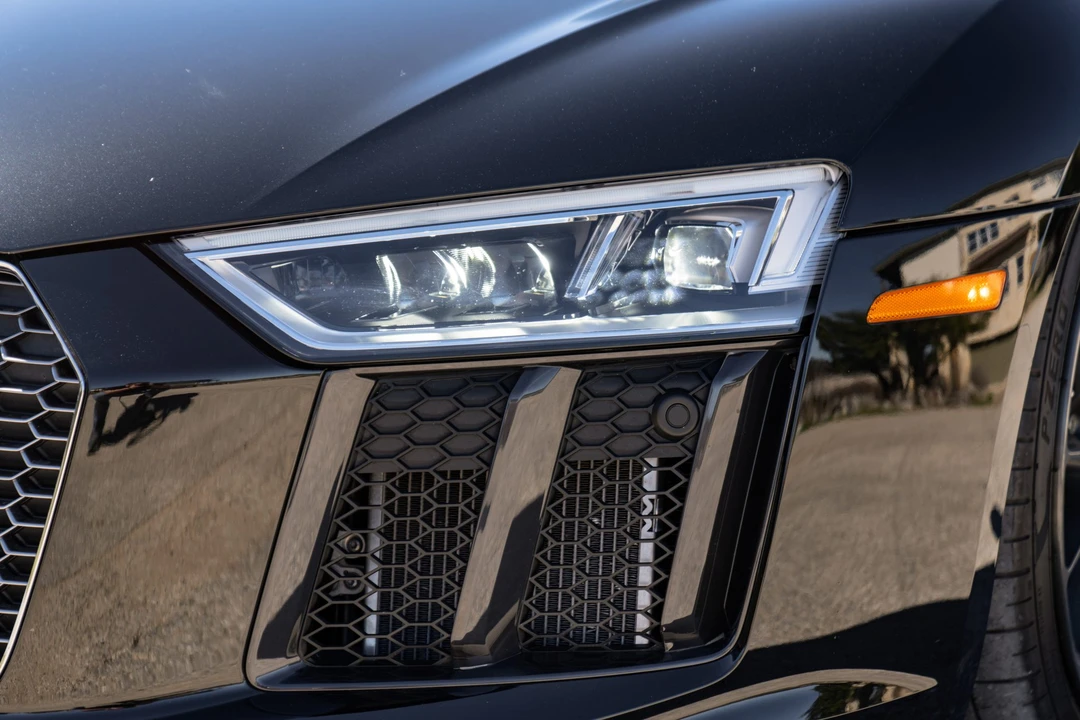 2017 Audi 4S R8 - Image 16 of 31