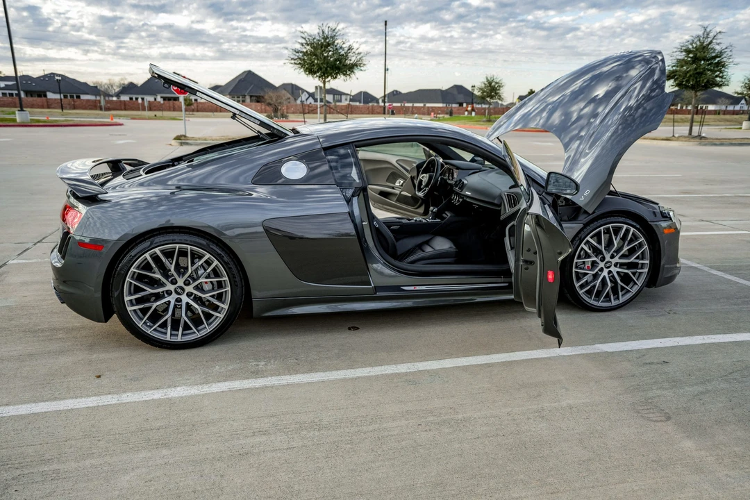2017 Audi 4S R8 - Image 28 of 31