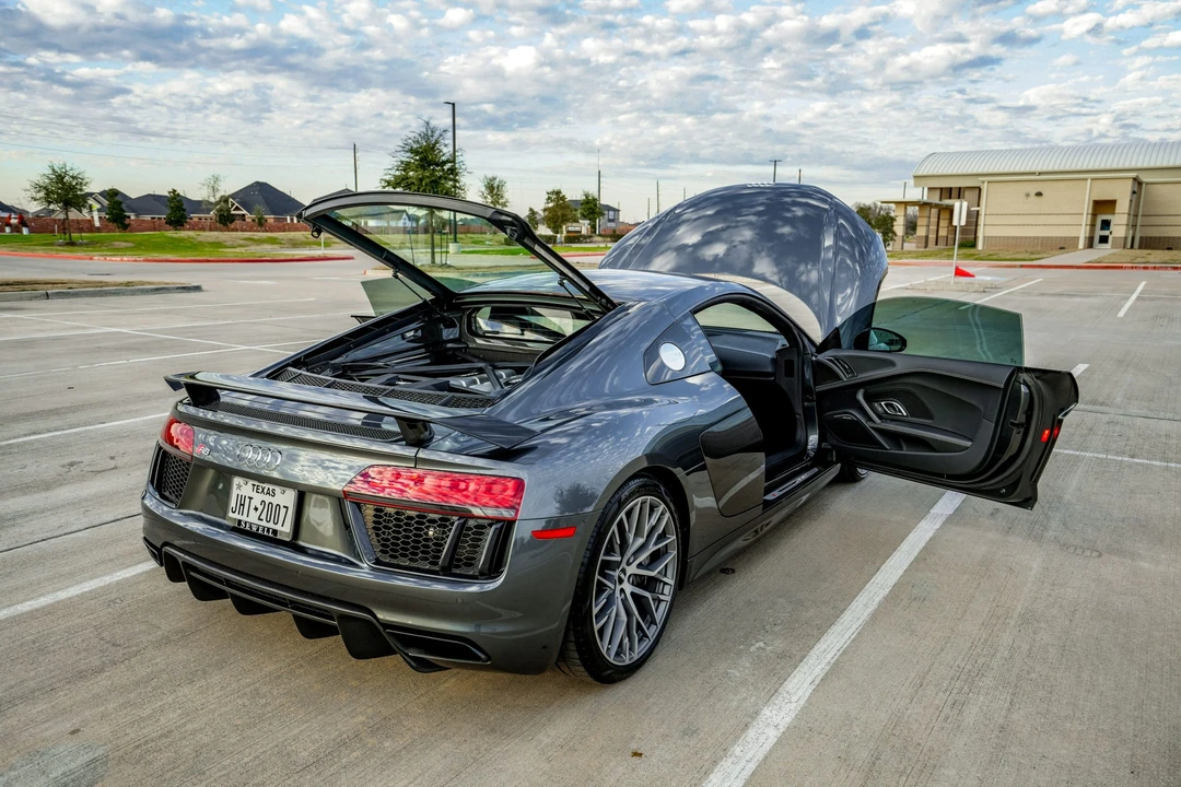 2017 Audi 4S R8 - Image 27 of 31