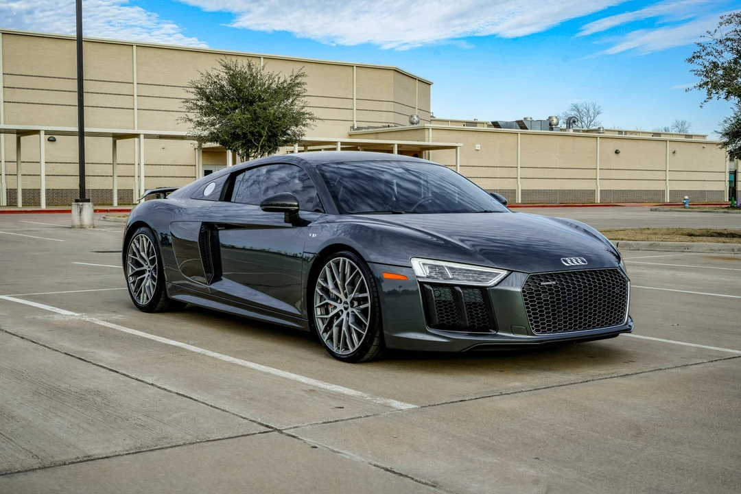 2017 Audi 4S R8 - Image 18 of 31