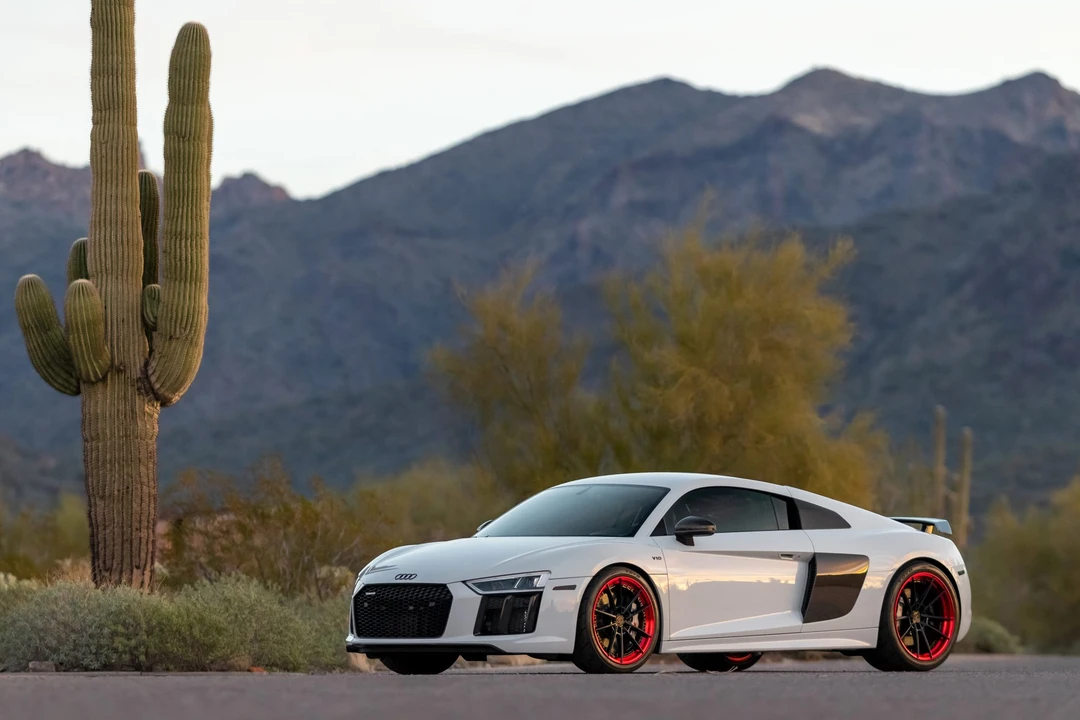 2017 Audi 4S R8 - Image 2 of 31