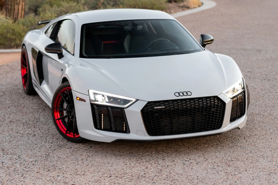 2017 Audi 4S R8 - Image 13 of 31