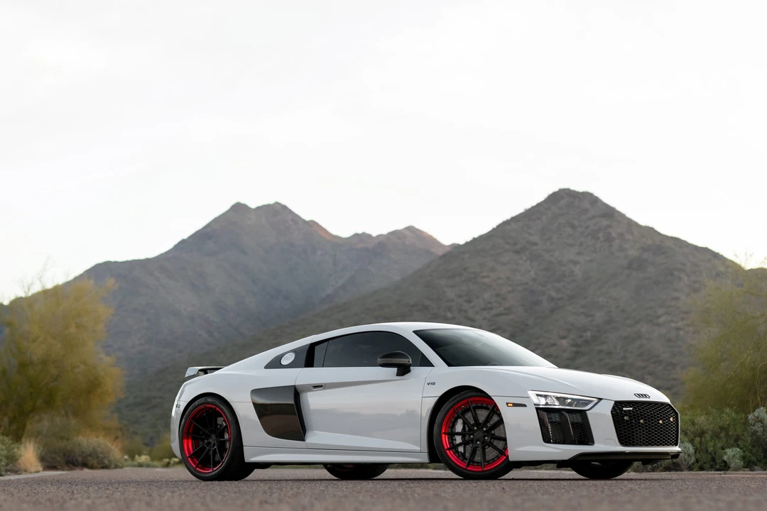 2017 Audi 4S R8 - Image 20 of 31