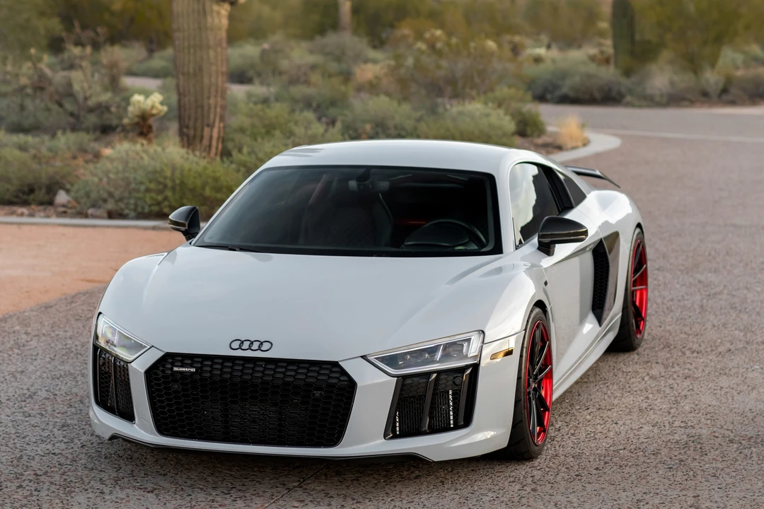 2017 Audi 4S R8 - Image 7 of 31