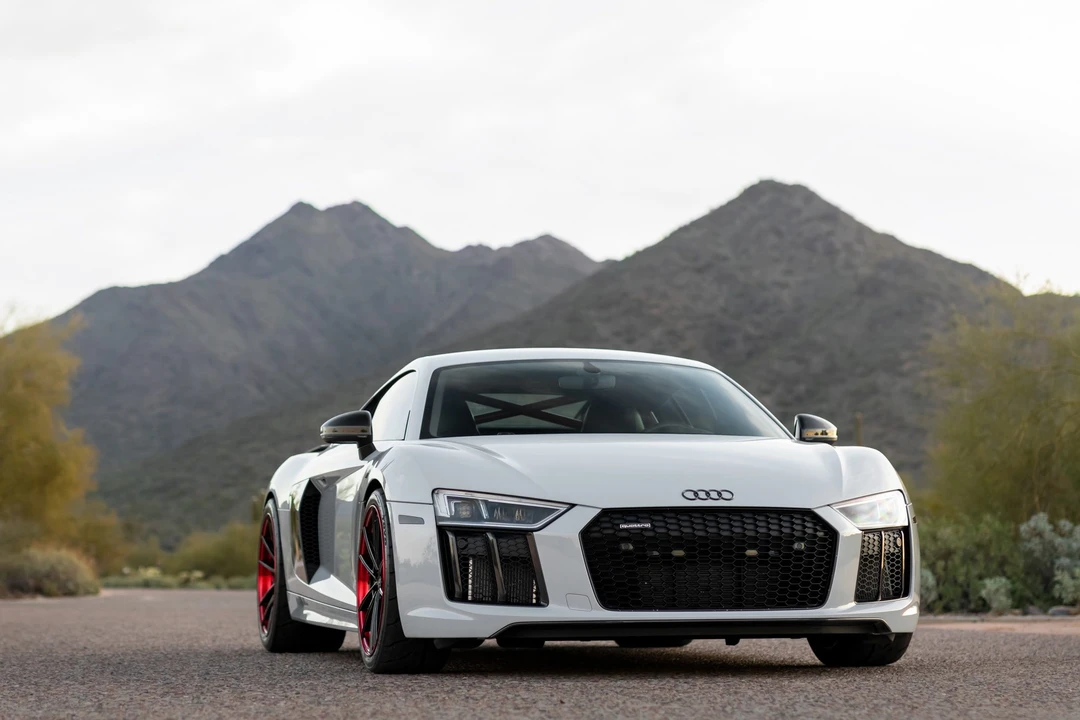 2017 Audi 4S R8 - Image 14 of 31