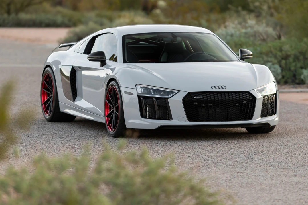 2017 Audi 4S R8 - Image 15 of 31