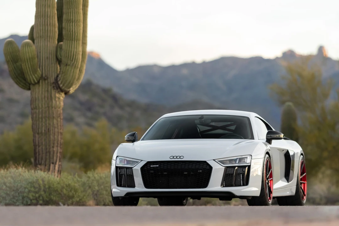 2017 Audi 4S R8 - Image 9 of 31