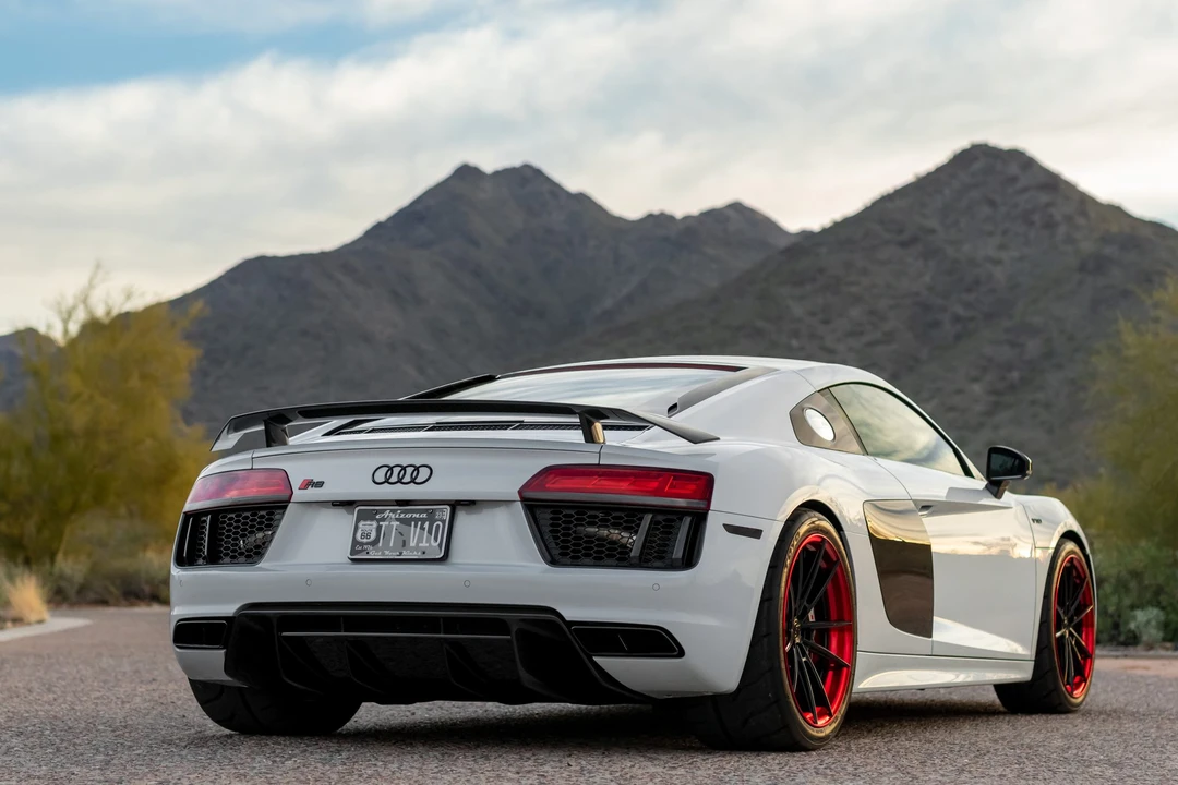 2017 Audi 4S R8 - Image 28 of 31