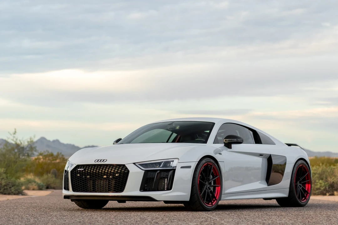 2017 Audi 4S R8 - Image 5 of 31