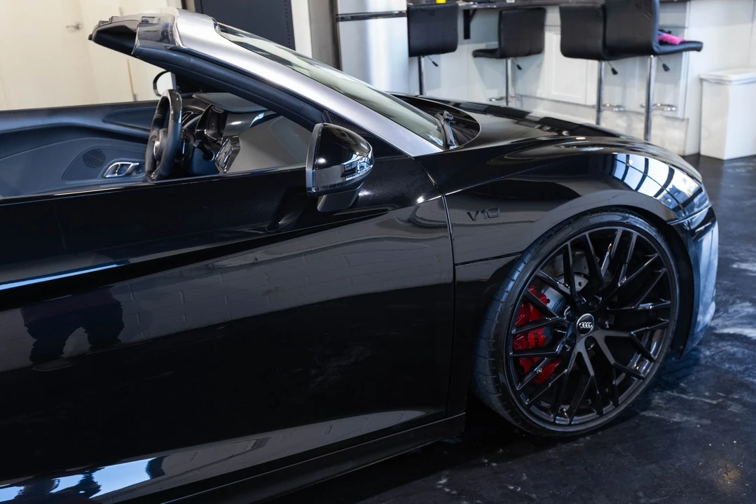 2017 Audi 4S R8 - Image 20 of 31