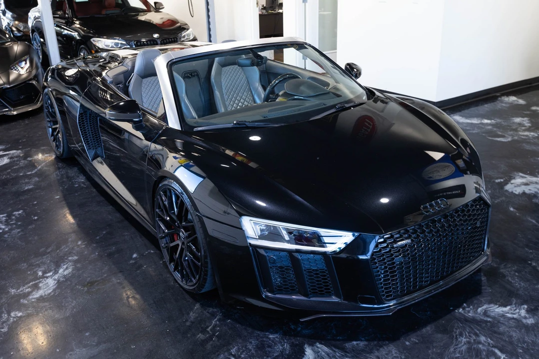 2017 Audi 4S R8 - Image 5 of 31