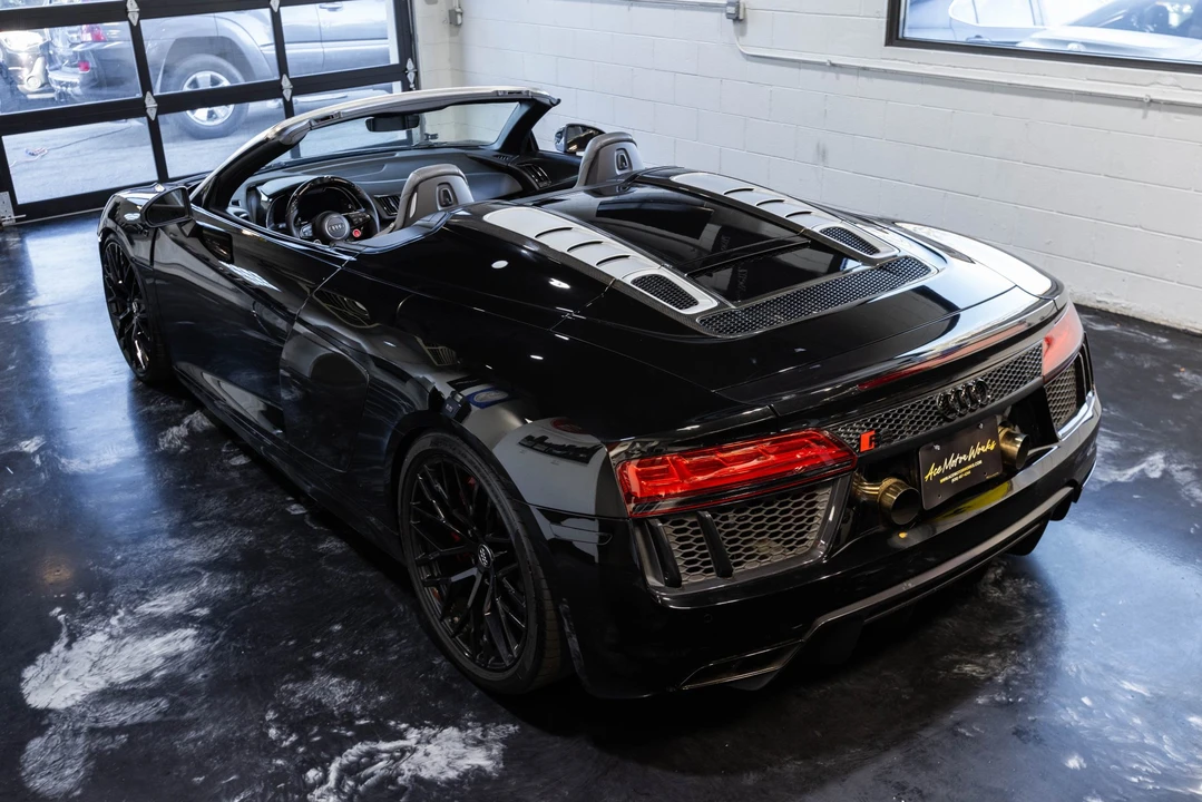 2017 Audi 4S R8 - Image 10 of 31