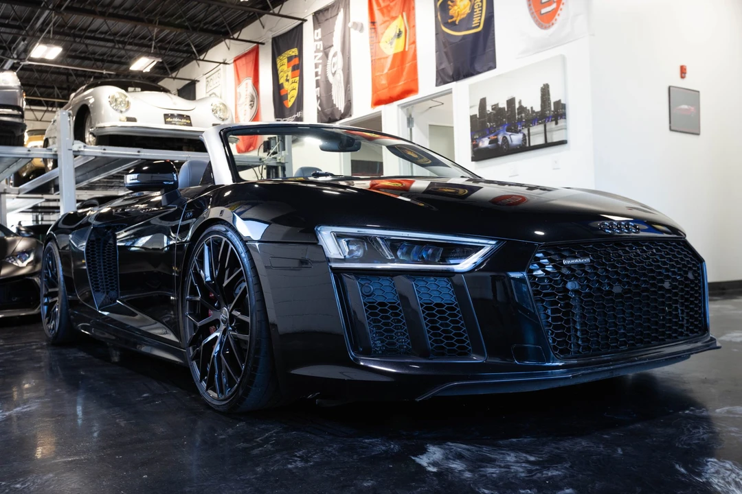 2017 Audi 4S R8 - Image 4 of 31