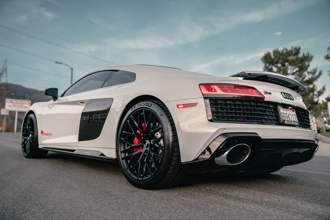 2020 Audi 4S R8 - Image 4 of 31