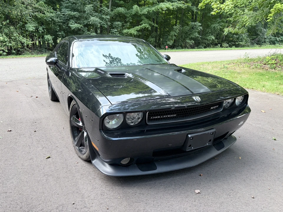 2010 Dodge Challenger SRT8 & 392 3rd Gen - Image 3 of 31