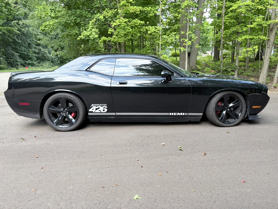 2010 Dodge Challenger SRT8 & 392 3rd Gen - Image 9 of 31