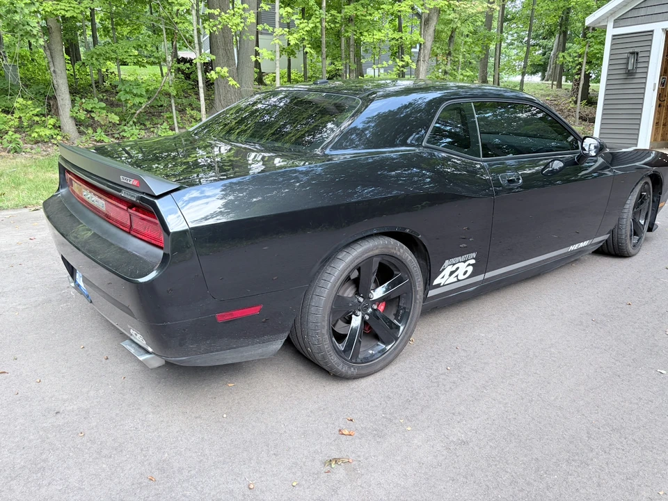 2010 Dodge Challenger SRT8 & 392 3rd Gen - Image 8 of 31