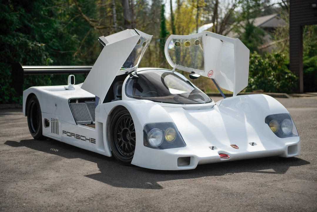 Porsche 956 & 962 - Image 27 of 31