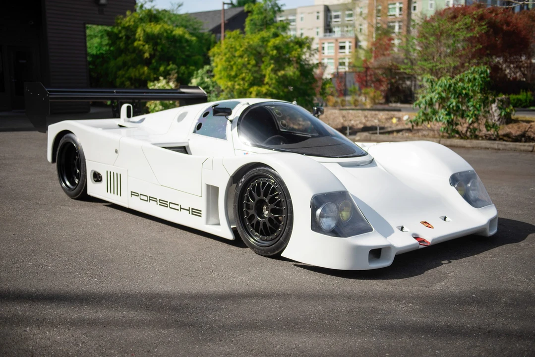 Porsche 956 & 962 - Image 4 of 31