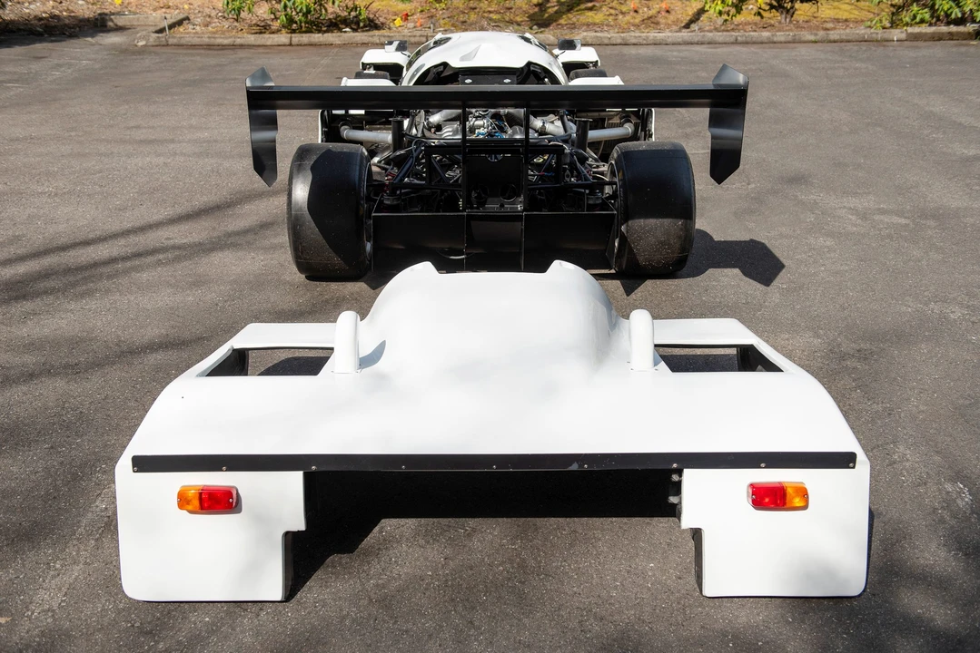 Porsche 956 & 962 - Image 31 of 31