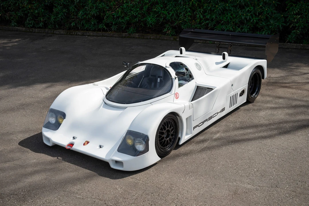 Porsche 956 & 962 - Image 12 of 31