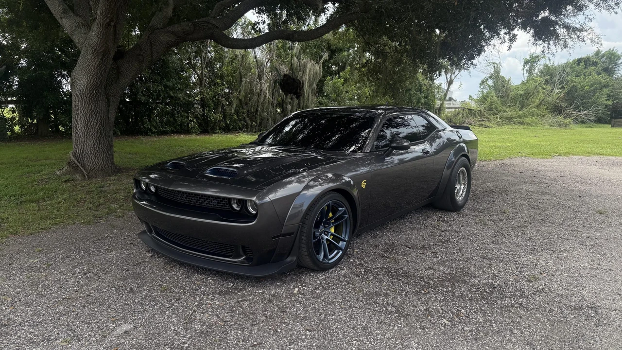 2020 Dodge Challenger SRT Hellcat 3rd Gen - Image 17 of 31