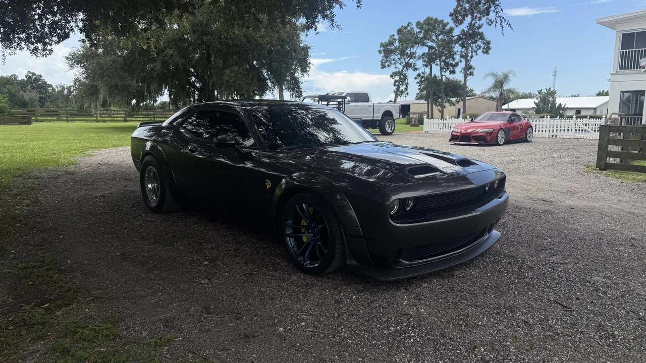 2020 Dodge Challenger SRT Hellcat 3rd Gen - Image 23 of 31