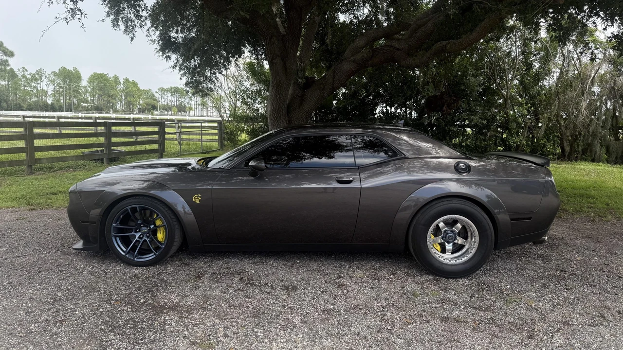 2020 Dodge Challenger SRT Hellcat 3rd Gen - Image 18 of 31