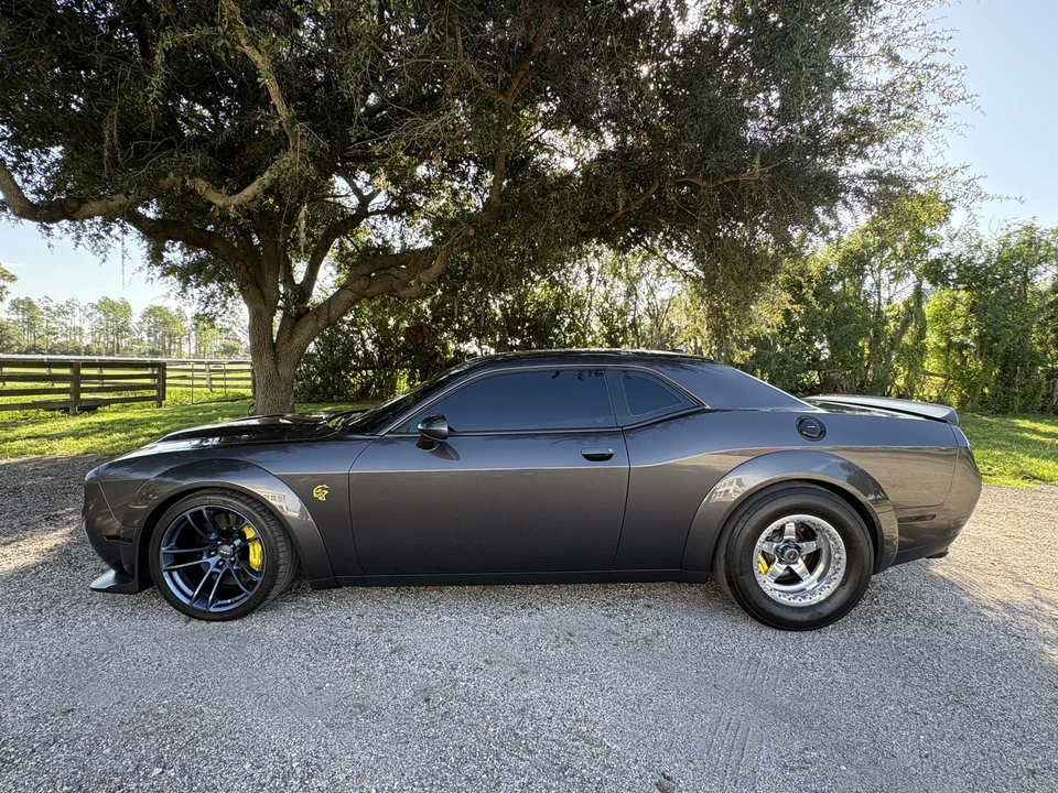 2020 Dodge Challenger SRT Hellcat 3rd Gen - Image 10 of 31