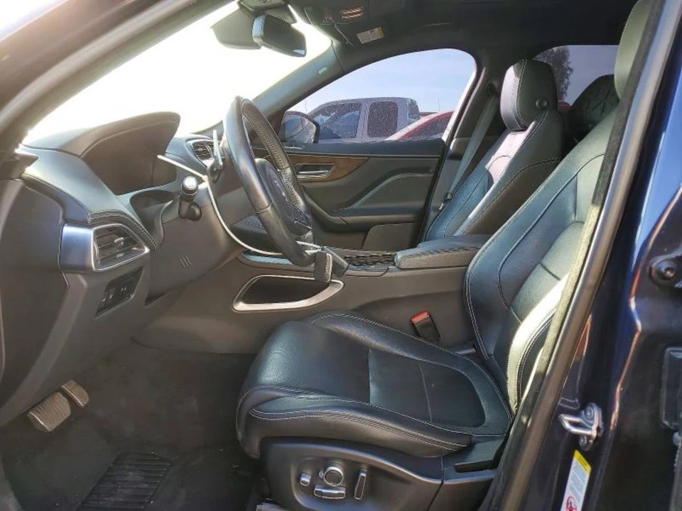 2018 Jaguar F-Pace - Image 8 of 10