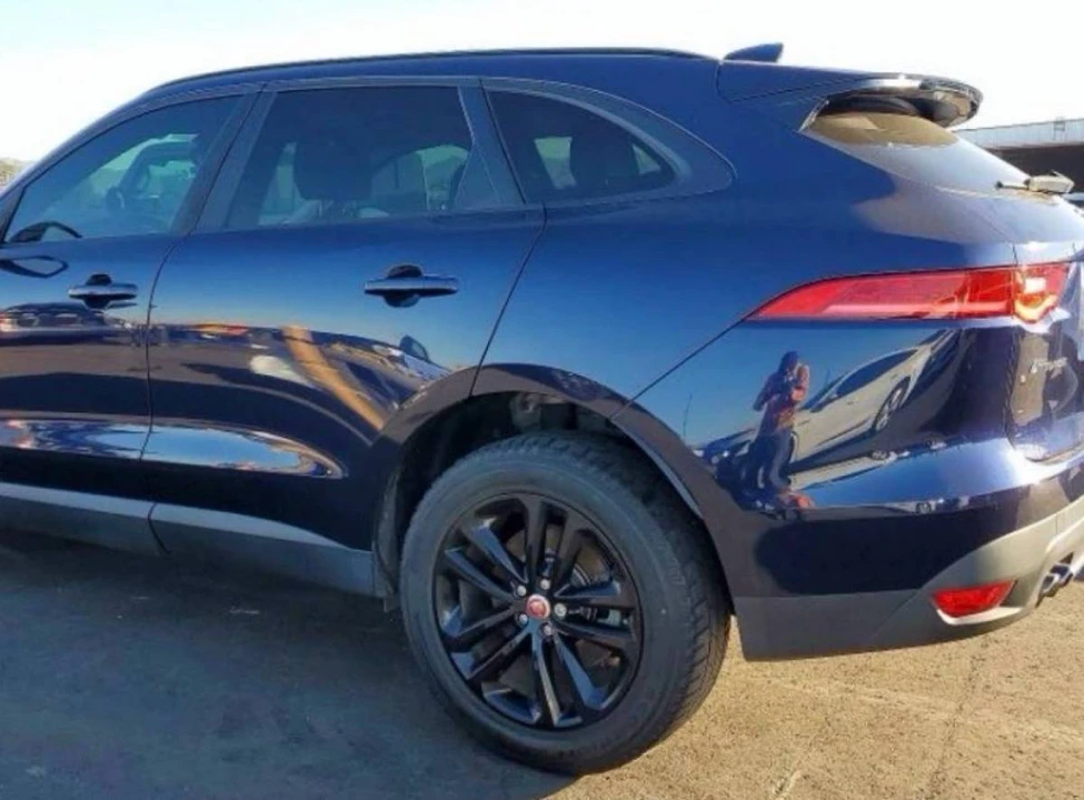 2018 Jaguar F-Pace - Image 3 of 10