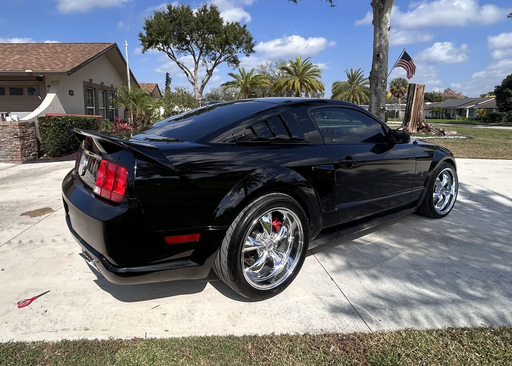 2005 Ford S197 Mustang GT - Image 13 of 31