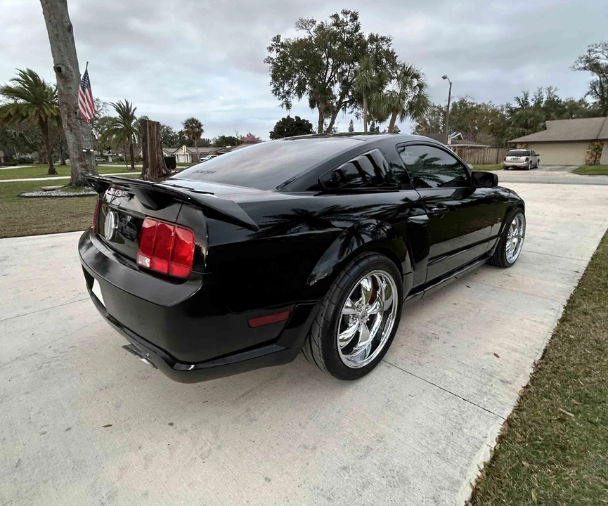 2005 Ford S197 Mustang GT - Image 15 of 31