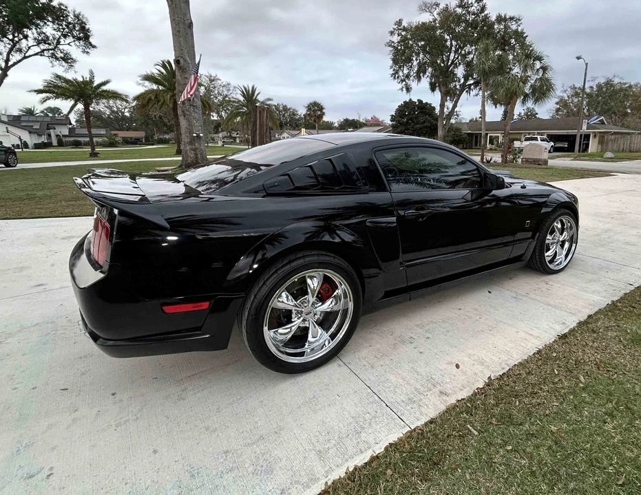 2005 Ford S197 Mustang GT - Image 12 of 31